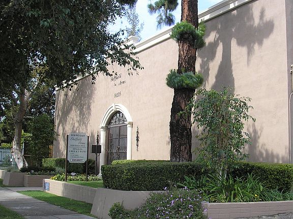 2nd image of 18205 Roscoe Blvd