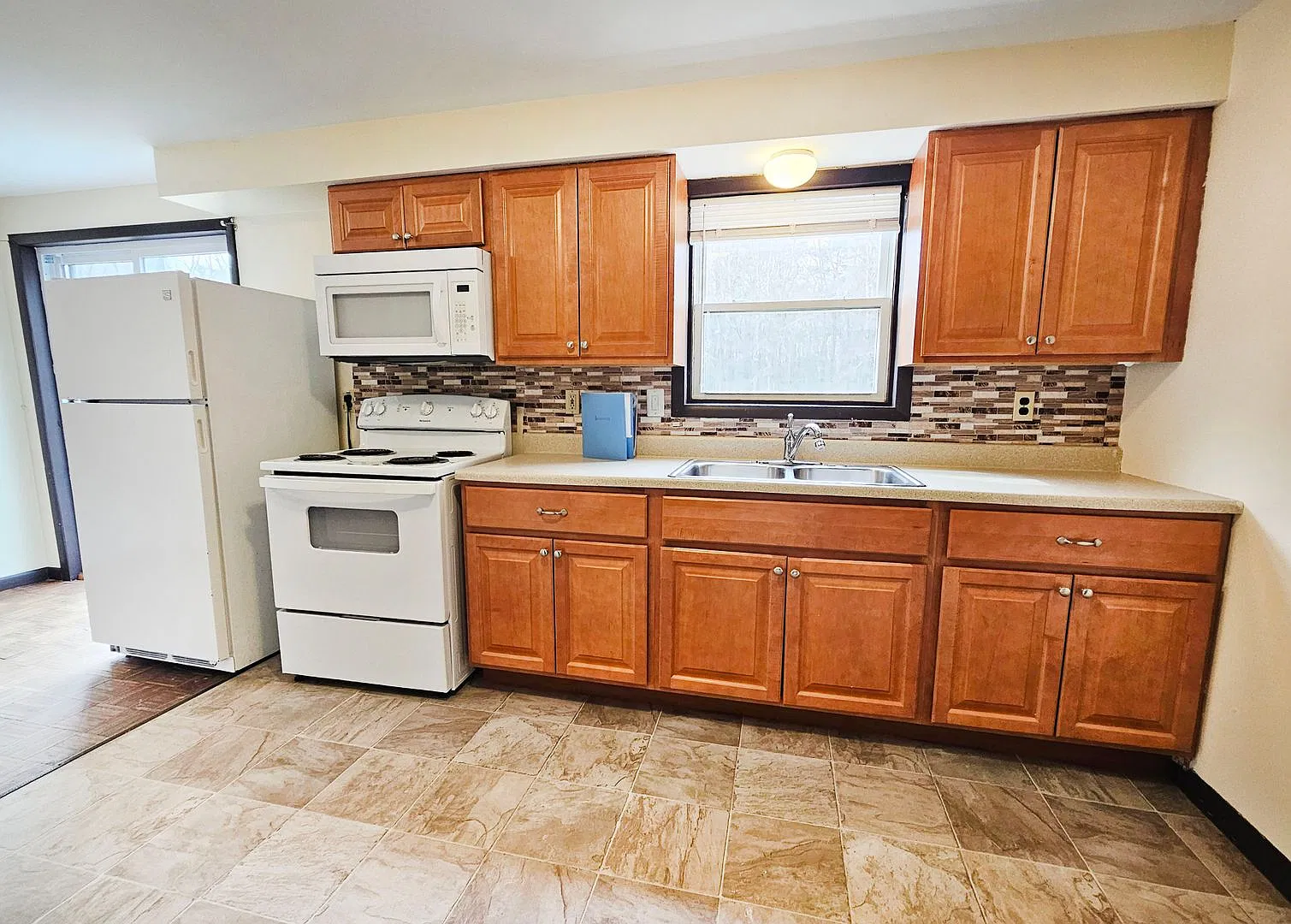 350 Julie Drive — Photo 1
