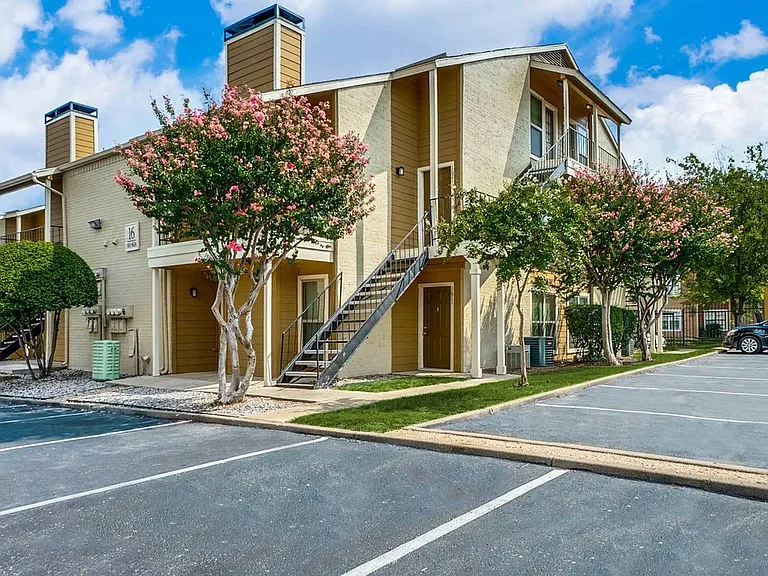 Riviera Apartments