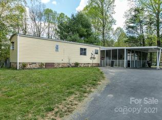 213 Piney Ridge Dr, Hendersonville, NC 28791