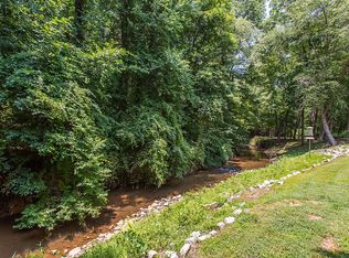 890 Heritage Pl, Decatur, GA 30033