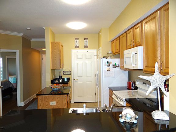 2nd image of 2230 Beach Dr APT 1003