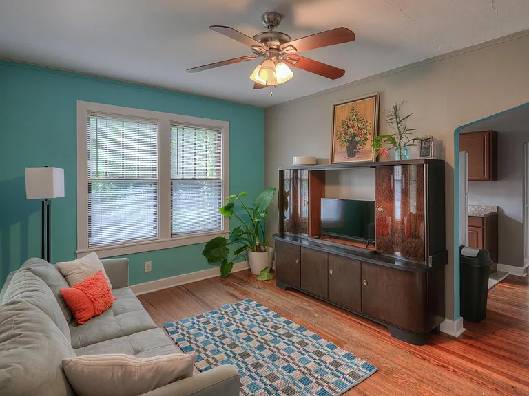 511 N Barcelona St #1 — Photo 5