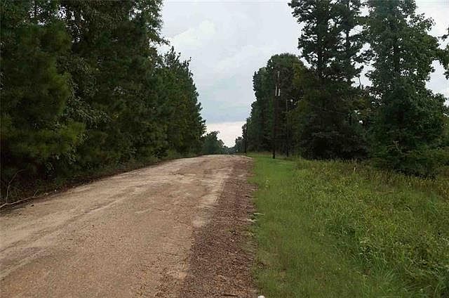 2nd image of 706 Private Road 4322