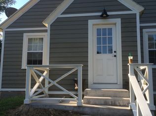 1136 E Meadowmere St, Springfield, MO 65807