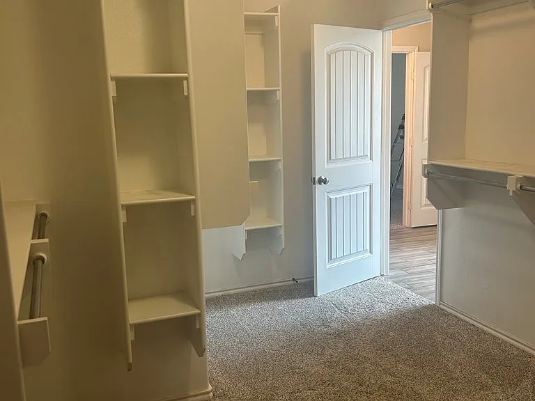 1023 E 90th Ct — Photo 14