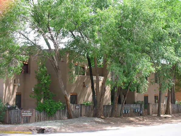 655 Bishops Lodge Rd APT A, Santa Fe, NM 87501