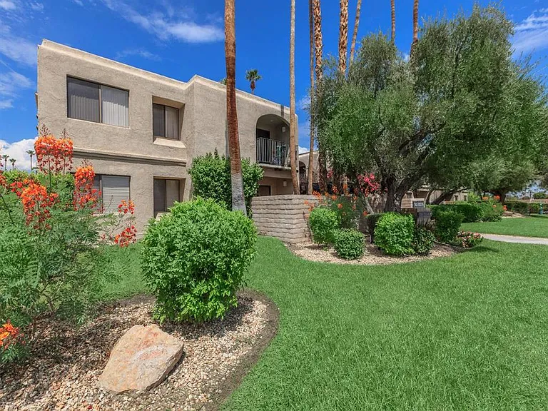 San Jacinto RC Apartments — Photo 42