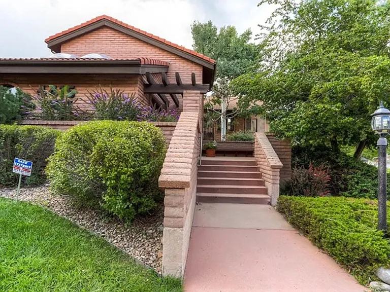 4415 Laguna Pl — Photo 44