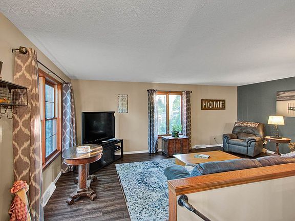 4th image of 1930 Tamarack St
