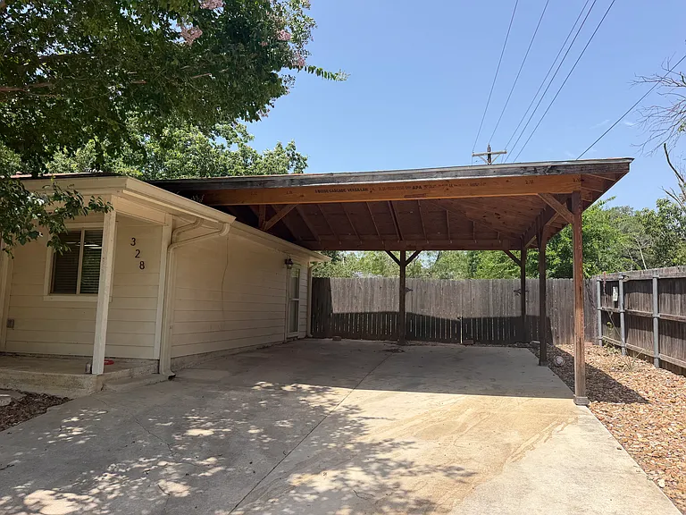 328 Miller St — Photo 11