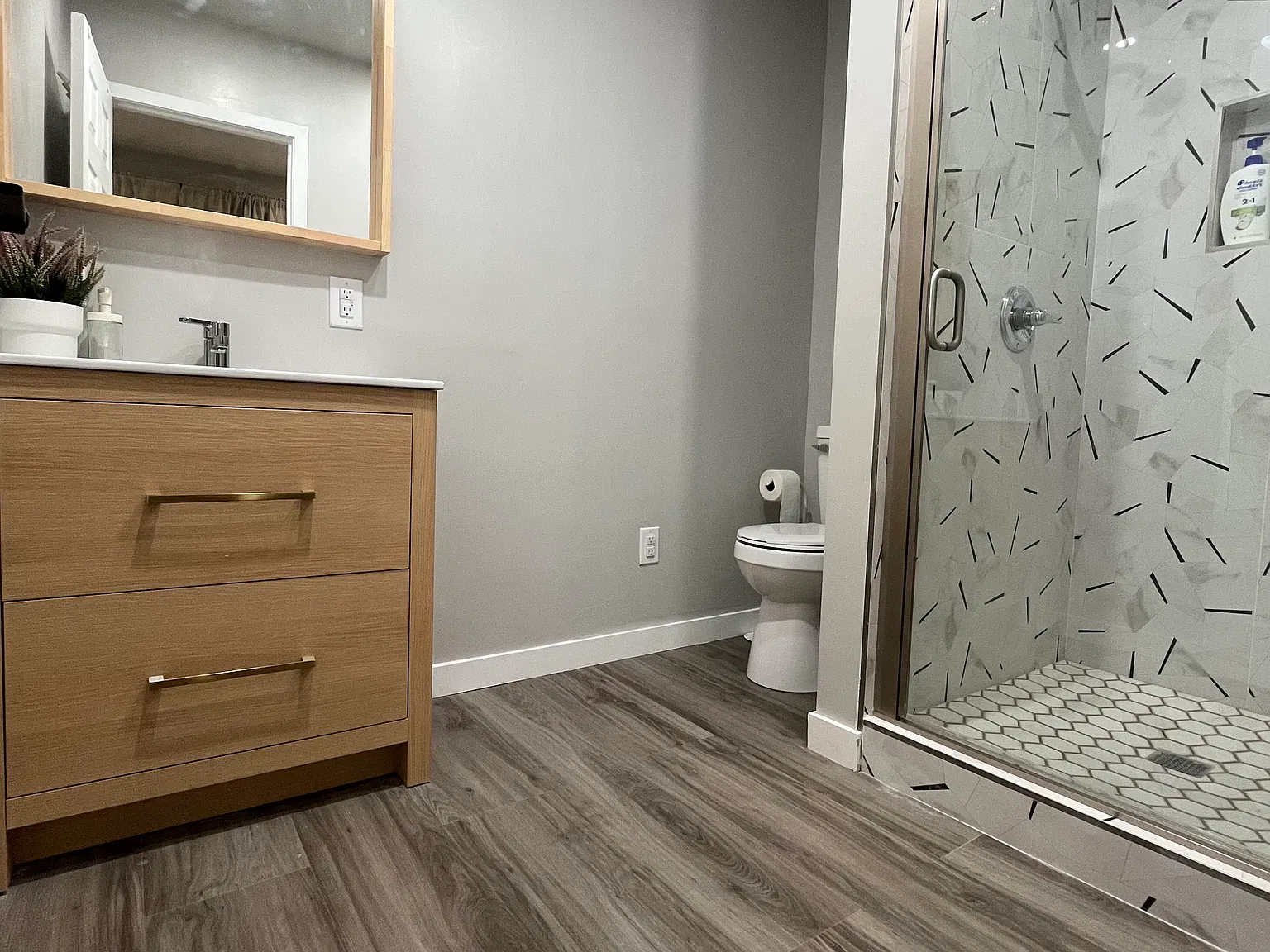 Studio, 300 sqft, $3,000 — Photo 3
