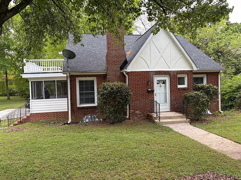 639 E Iredell Ave #1 — Photo 15