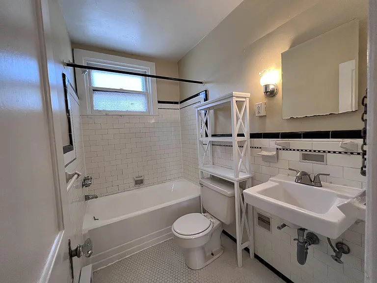 1303 N Franklin St #6 — Photo 9