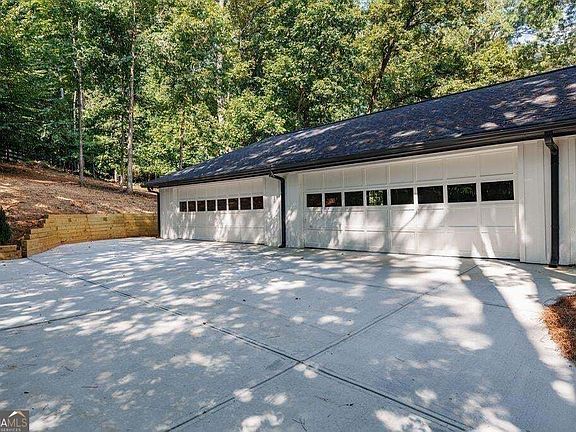 3rd image of 820 Oakhaven Dr