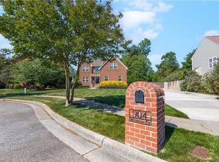 904 Mustoe Ct, Chesapeake, VA 23322