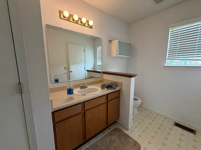 1420 Blue Brook Way — Photo 13