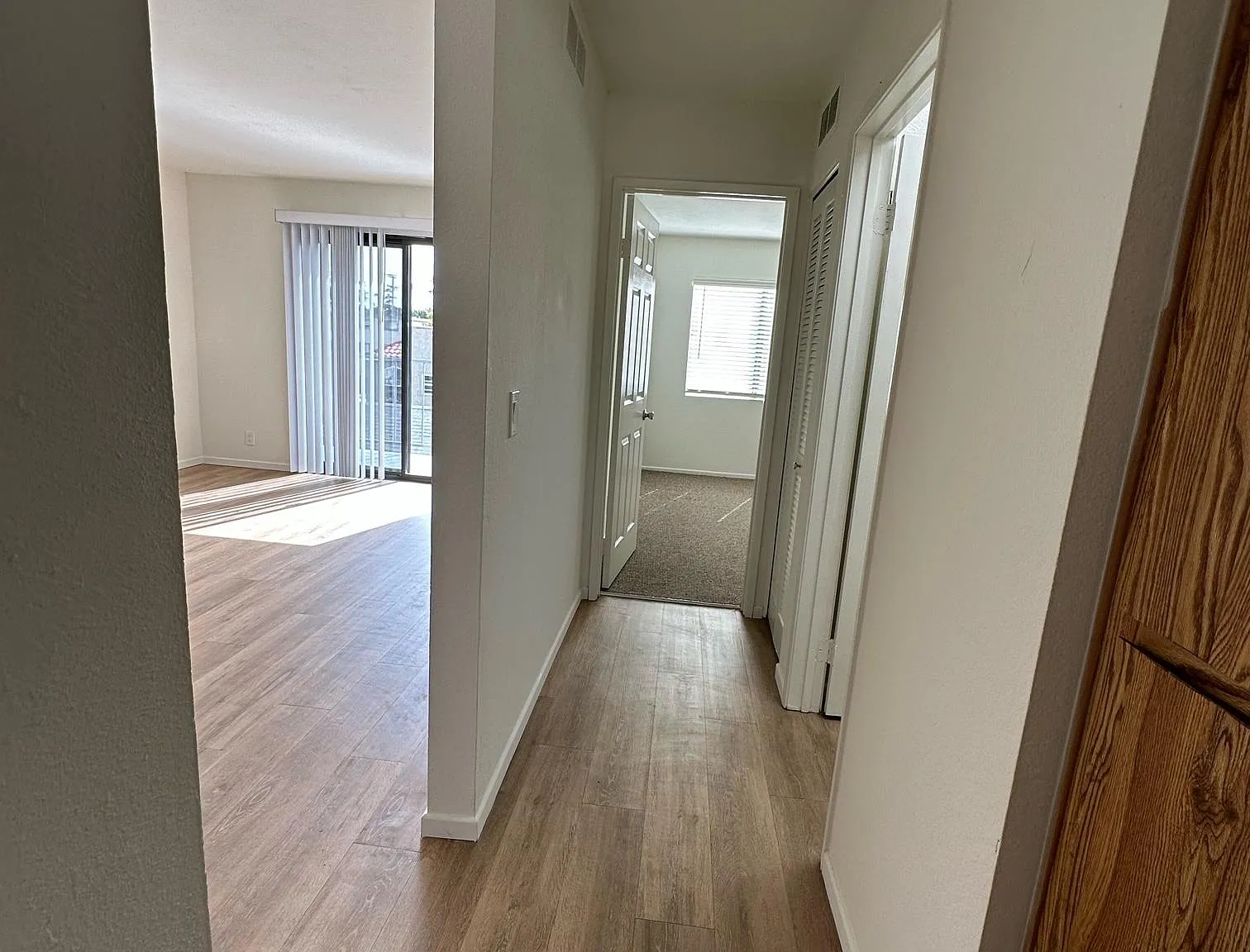2 bed, 850 sqft, $2,225 — Photo 4