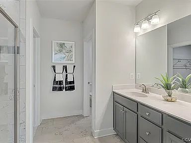 3rd image of 2741 Acadia Dr Unit A