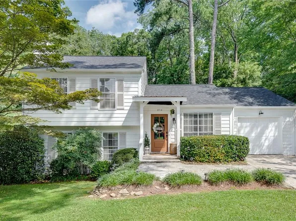 2716 Meadow Ridge Dr NW, Duluth, GA 30096