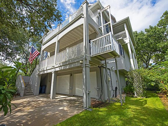 4th image of 706 Timber Cove Dr