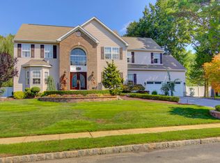 12 Arboretum Dr, Jackson, NJ