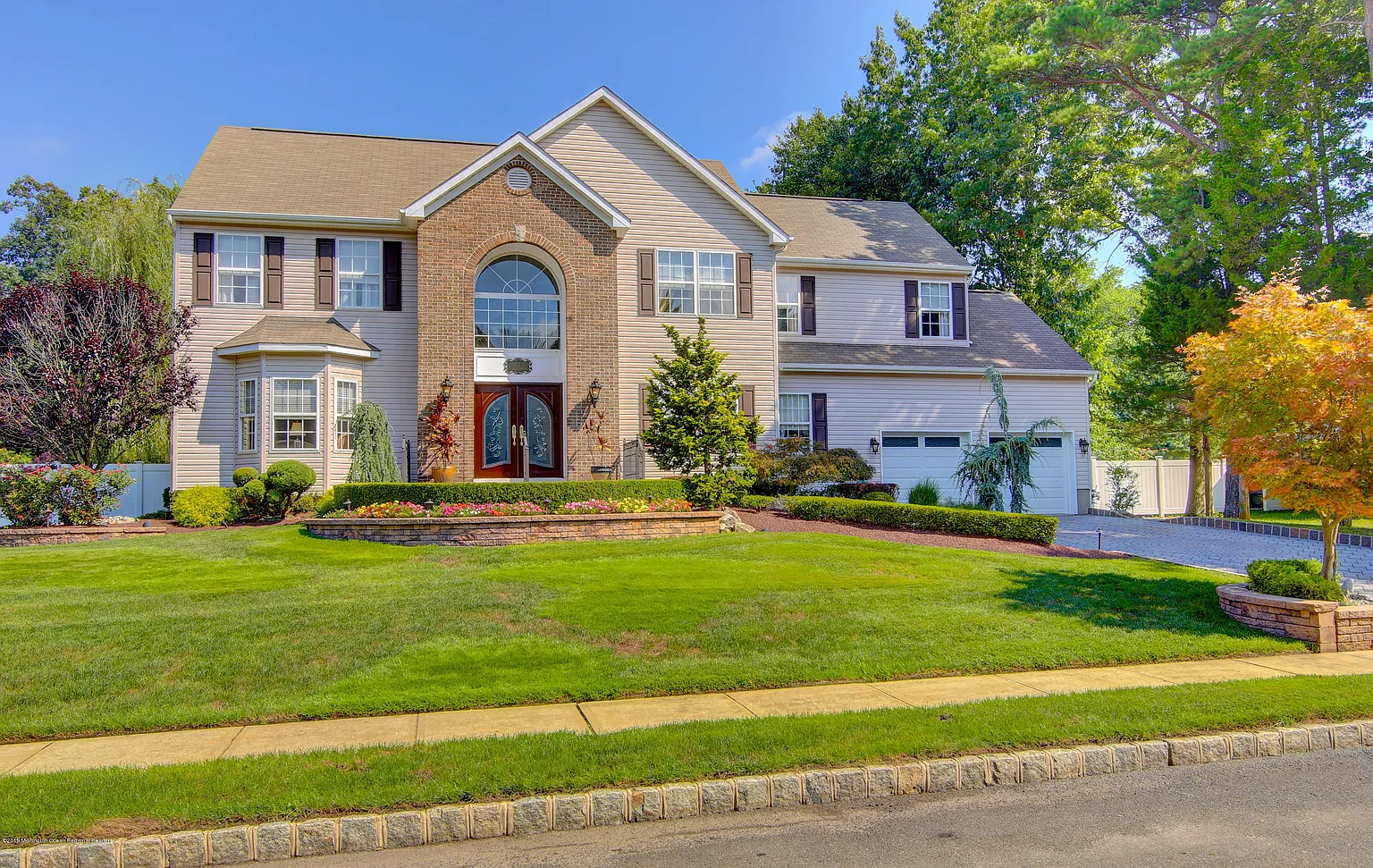 12 Arboretum Dr photo 1