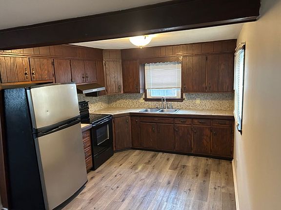 2nd image of 426 N Market St APT 7