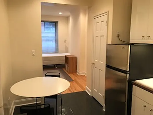 Rented by Oxford Property Group | media 17