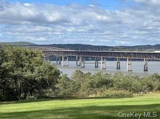 Monell Pl, Beacon, NY 12508