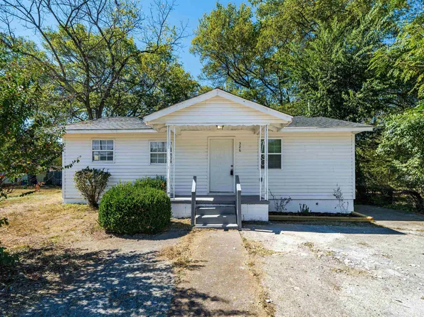 326 Hines St, Athens, AL 35611