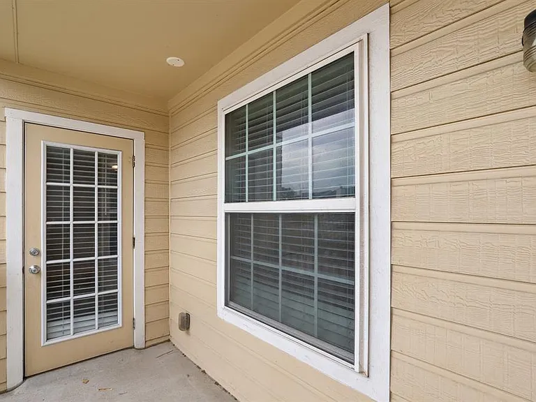 2750 Holly Hall St #1917 — Photo 33