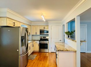 1306 Campbell Ave, Wheaton, IL 60189