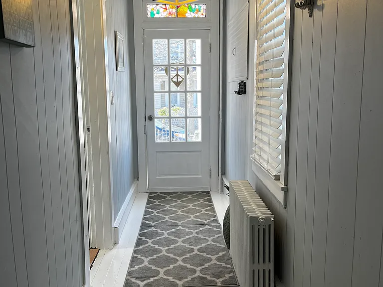 52 Madison Pl #B — Photo 12