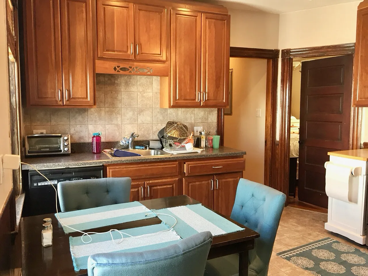 3 bed, 950 sqft, $2,900 — Photo 1