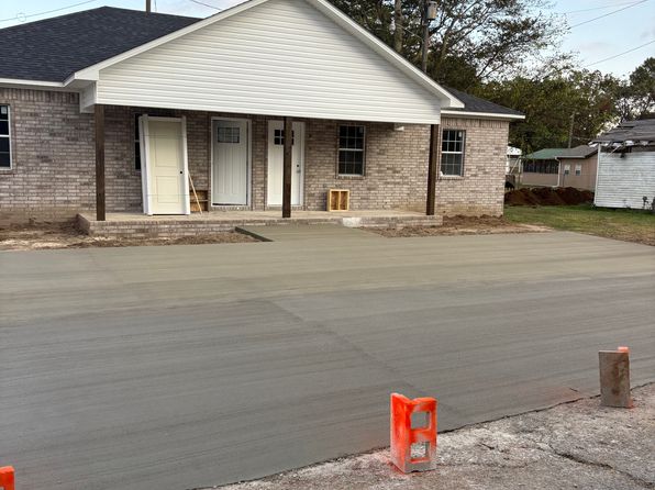 102 S San Francisco Ave #2