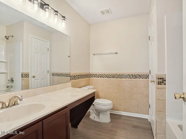 2346 Adams Lake Blvd — Photo 24