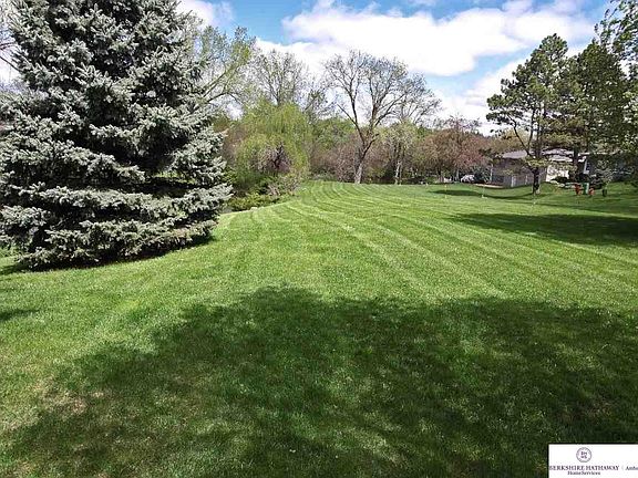 2nd image of 11214 Bel Air Dr