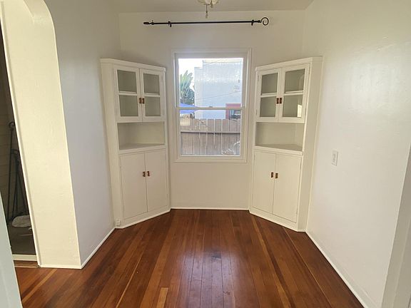 3rd image of 3771 Vermont St