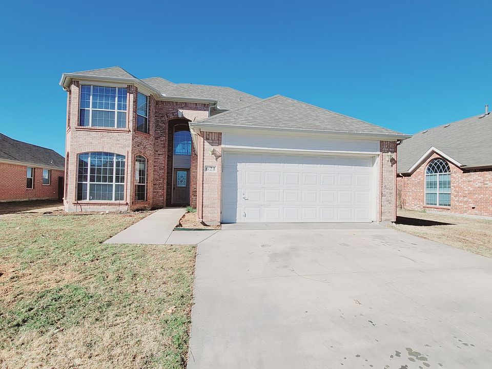 1st image of 621 Primavera Dr
