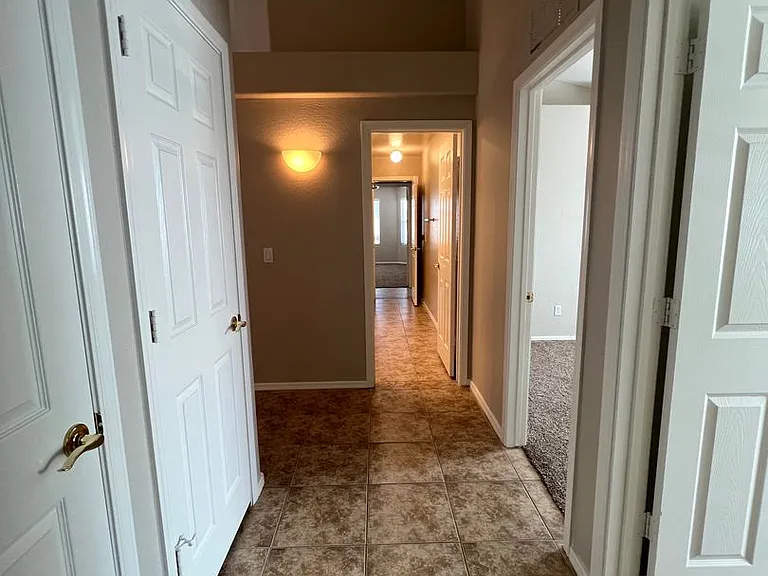 33889 N Barbara Dr — Photo 23