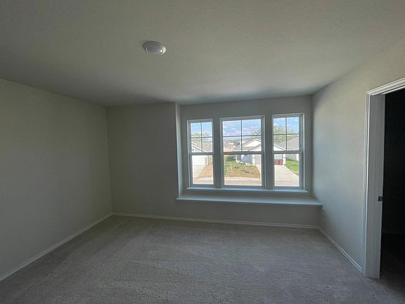 3rd image of 7341 Yucca Pl