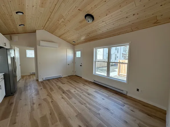 2545 Grand Ave S #3, Minneapolis, MN 55405