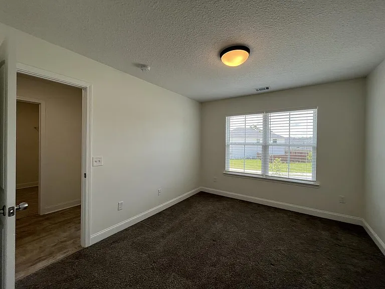 679 Fairview Cir — Photo 14