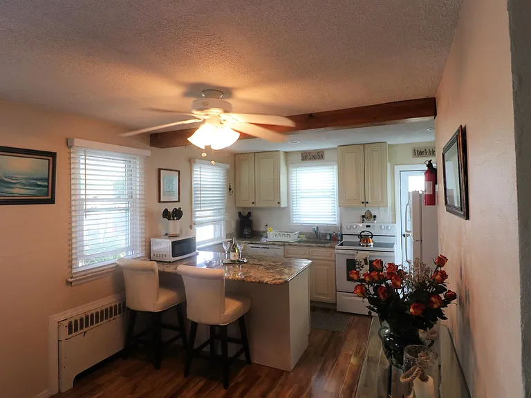 309 N Harding Ave — Photo 13