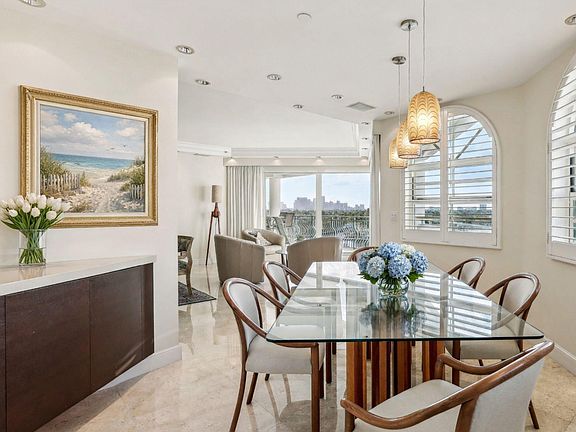 4th image of 301 N Birch Road #6n