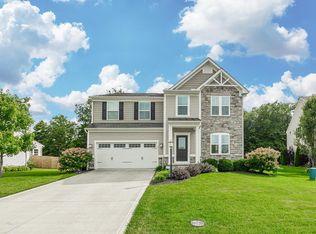 1811 Azalea Ln, Pataskala, OH 43062