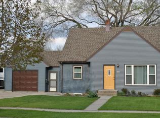 1010 15th St N, Moorhead, MN 56560