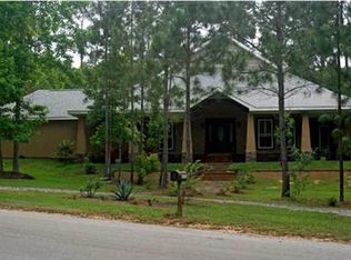 5313 Emerald Dr, Pace, FL 32571