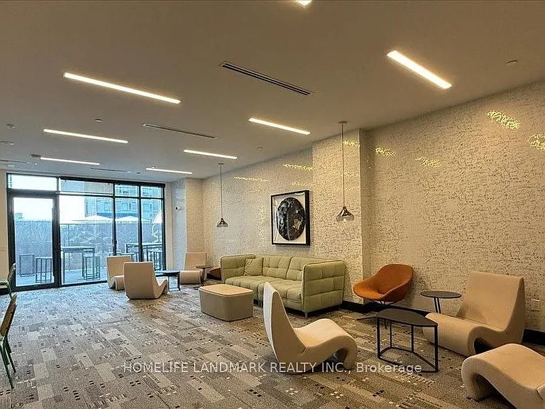 130 River St #705 — Photo 12